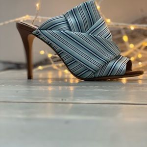 NWOB WHBM 7 1/2 sz Mule Heels leather sole